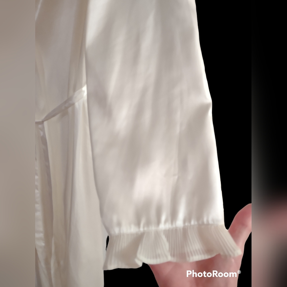 Ivory Delicates Long Robe - Picture 5 of 5